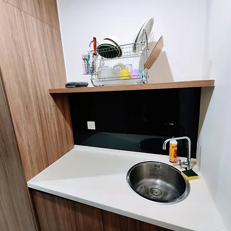 Kozi Square Twin Room With Free Wi-Fi & Carpark Kuching Exterior photo